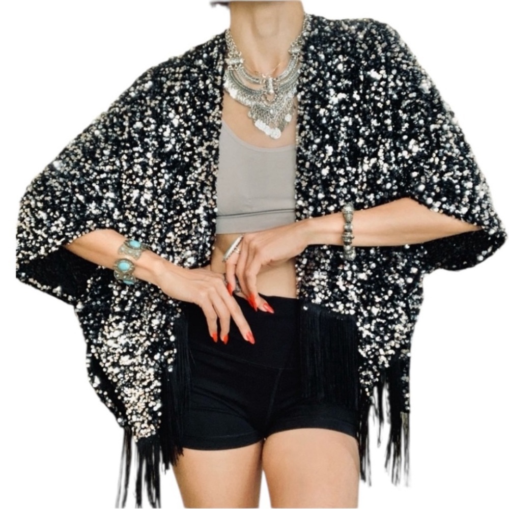 🌙HOUSE OF HARLOW 1960 Sequined Fringed Shrug🌙